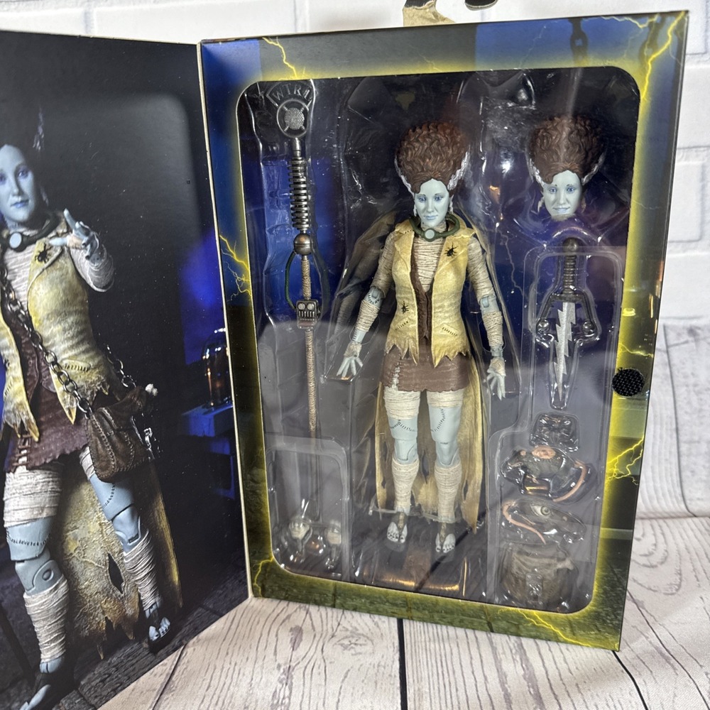 NECA TMNT x Universal April O'Neil Bride of Frankenstein 7" Action Figure New